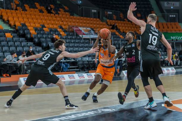 更是篮球理 更是篮球理