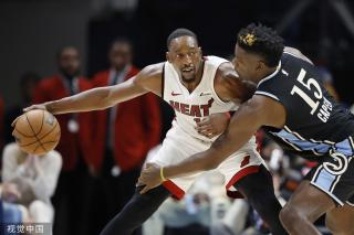 队攻防两端 队攻防两端